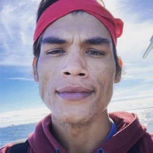 Meet your Posher, Warren